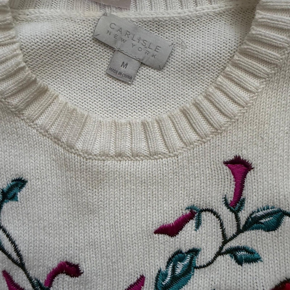 Carlisle New York Floral Embroidered Knit Sweater Ivory Medium Crew Neck EUC - Picture 4 of 4